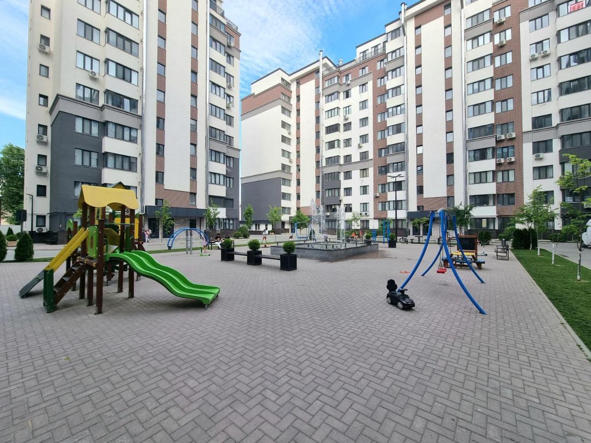 Center, Albisoara Str., 1Bedroom And Living With Balcony Chisinau Ngoại thất bức ảnh